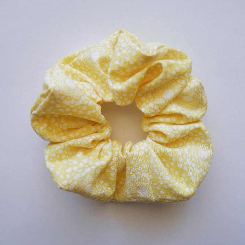 Goose yellow flower hair ring - เครื่องประดับผม - ผ้าฝ้าย/ผ้าลินิน สีเหลือง