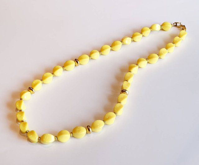 Napier 70s USA vintage plastic beads yellow necklace - Shop panic 