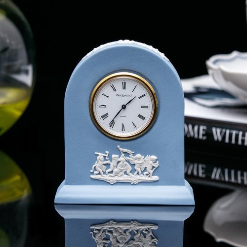 新品　未使用　ウェッジウッド置き時計　 置時計　ジャスパー ジャスパー ペール ブルー マントルクロック|WEDGWOOD公式