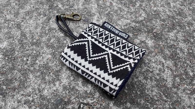 AMIN'S SHINY WORLD Handmade Ethnic Wind Braided Key Bag 04 - ที่ห้อยกุญแจ - ผ้าฝ้าย/ผ้าลินิน หลากหลายสี