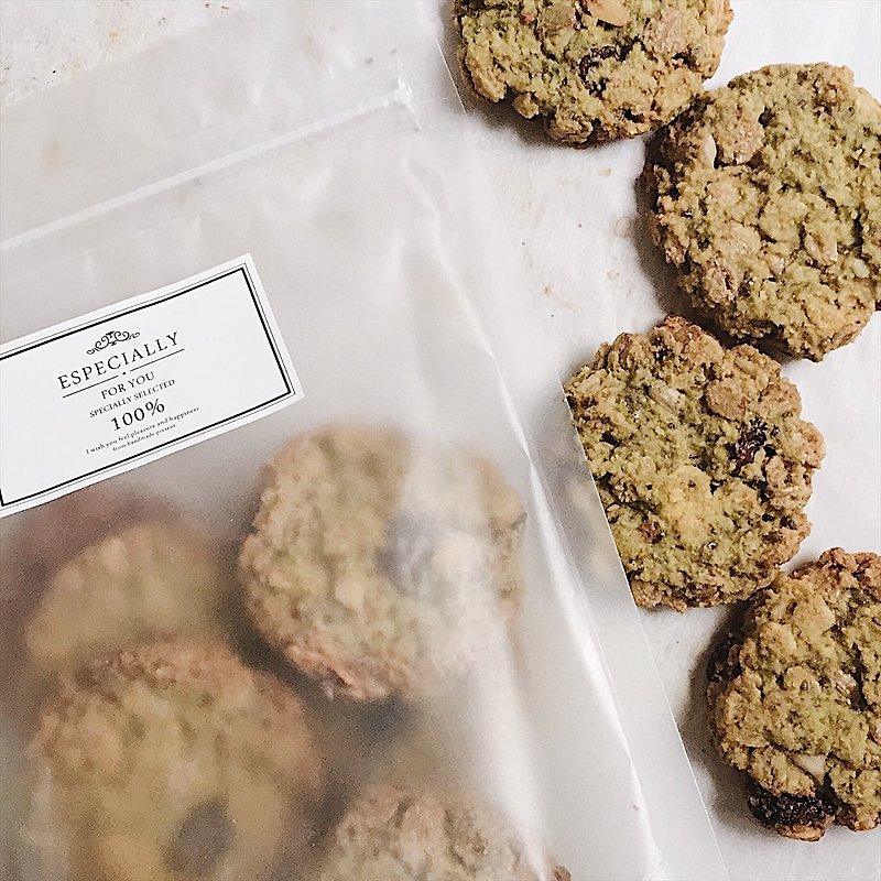 Matcha Chia Seed Multi-Grain Handmade Biscuits - Oatmeal/Cereal - Other Materials 