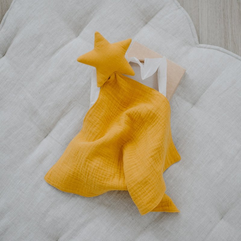 Mustard Soft muslin baby lovie comforter blanket with the star - 嬰兒床/床圍/寢具 - 棉．麻 橘色