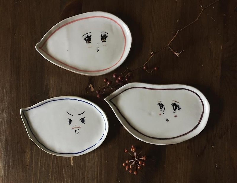 I just like what you are now. - Small Plates & Saucers - Pottery White
