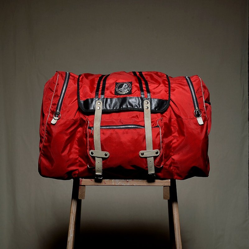 古漾 - Vintage  MIZUNO復古登山包 黑紅配色 - 側背包/斜背包 - 聚酯纖維 紅色