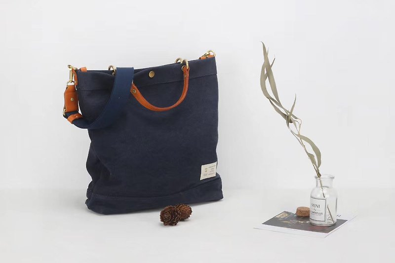 Portable messenger canvas bag + vegetable tanned cowhide / tote bag / handbag / Tote / royal blue - Handbags & Totes - Genuine Leather Khaki