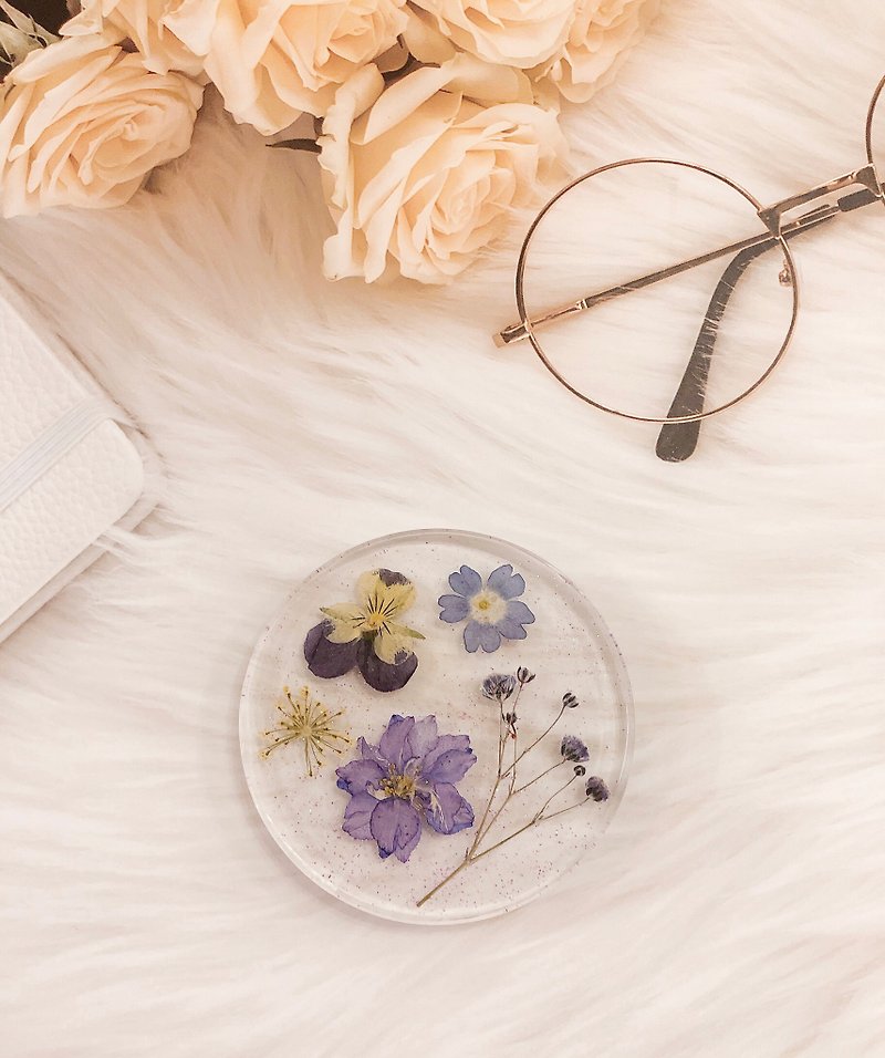 Pressed Flowers / Fruits Resin Coaster / Tray - Saffron Flower - Items for Display - Resin 