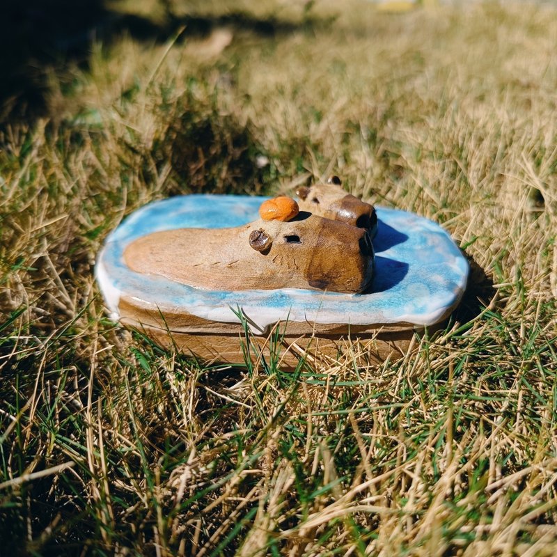 【Aozora】Capybaras love bath boxes - Storage - Pottery 