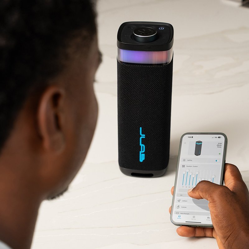 クリスマスギフトにおすすめ JBUDS PARTY RGBライト ポータブルBluetoothスピーカー - スピーカー - プラスチック ブラック