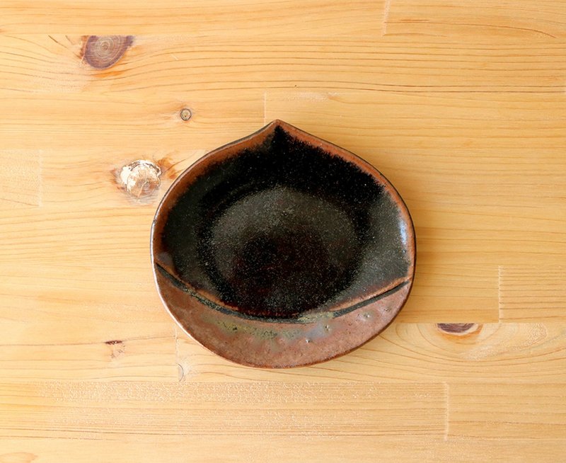 Yoshiharu Kajiwara Mamezara Pottery Chestnut Individual potter - Small Plates & Saucers - Pottery Brown