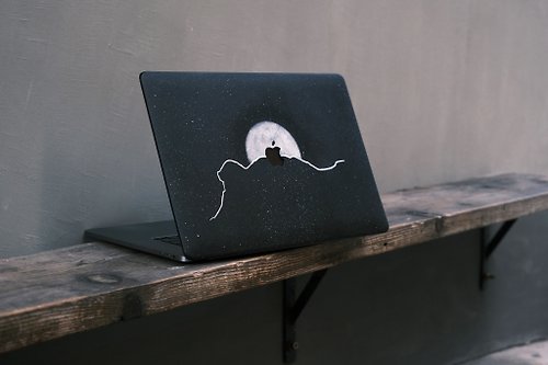 Fingers Work 月球下的獅子山 防摔皮革MacBook Case