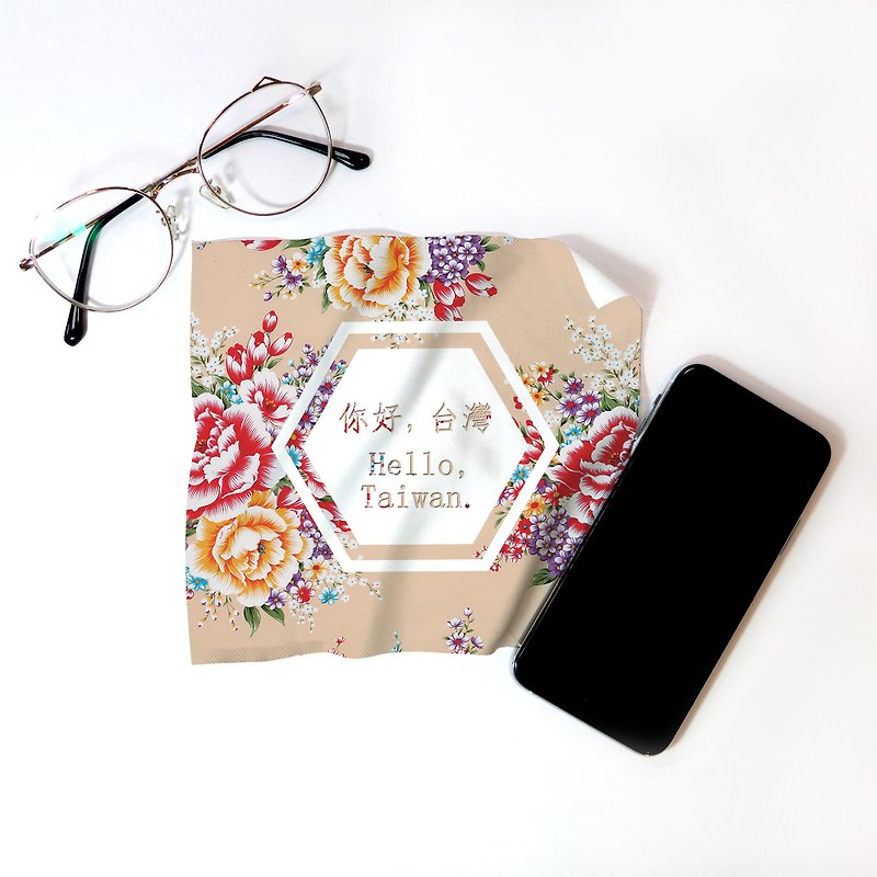 [Bu Yang] Printed universal cloth Hakka flower cloth series microfiber = mobile phone = screen = lens - Eyeglass Cases & Cleaning Cloths - Other Materials Multicolor