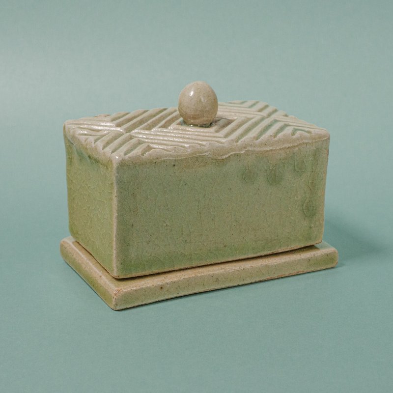 蓋付き陶器入れ物 - 擺飾/家飾品 - 陶 