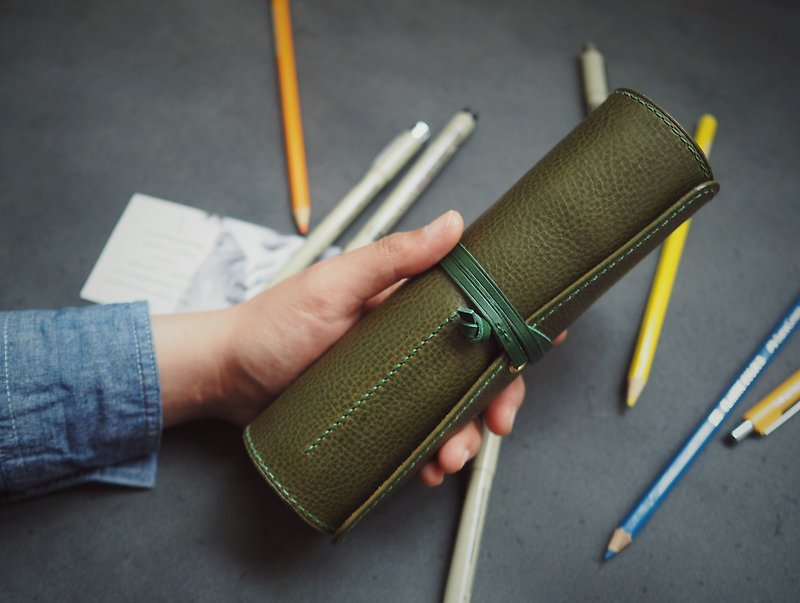 Multifunctional pencil bag, painting stationery bag, pen curtain, pen roll, pure handmade cowhide, customized engraving gift customization - กล่องดินสอ/ถุงดินสอ - หนังแท้ สีเขียว