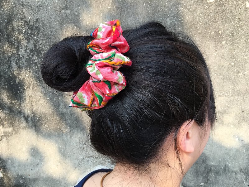*Gorgeous adventure 莟 red plum flower / hair circle / hair bundle* - เครื่องประดับผม - ผ้าฝ้าย/ผ้าลินิน สีแดง