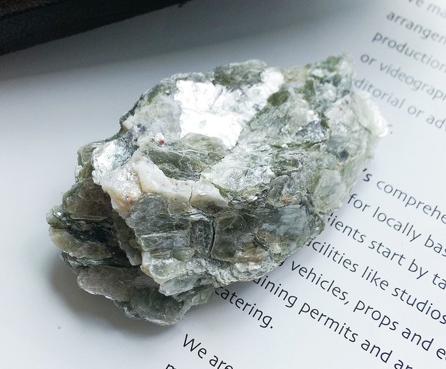 珍品  年代物です ブラジル産原石  鉱物 ブラジル産原石特集 - 石の音ブログ