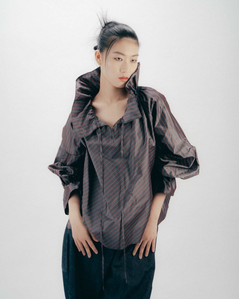 UUIN_紅灰條荷葉領綁帶上衣 - 女上衣/長袖上衣 - 其他材質 紅色