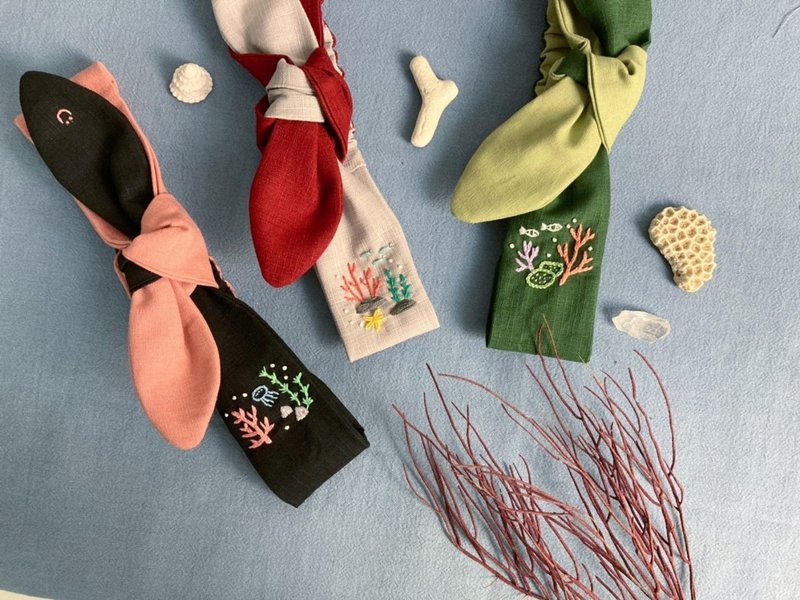 海的靈感夏日版-微笑雙色蝴蝶結珊瑚礁刺繡髮帶 - 髮箍/髮帶 - 繡線 多色