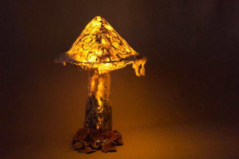 Felted mushroom lamp - โคมไฟ - ขนแกะ สีเทา