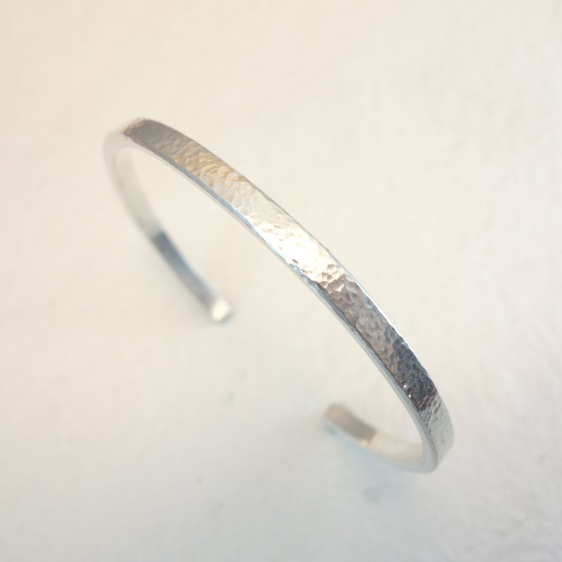 Water Ripple - Forged Sterling Silver Bracelet - สร้อยข้อมือ - เงินแท้ สีเงิน