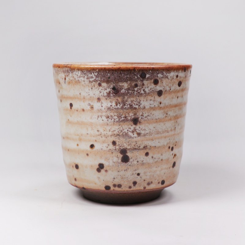 明芽窯 l 柴燒鐵斑原礦志野釉水杯 - 茶壺/茶杯/茶具 - 陶 白色