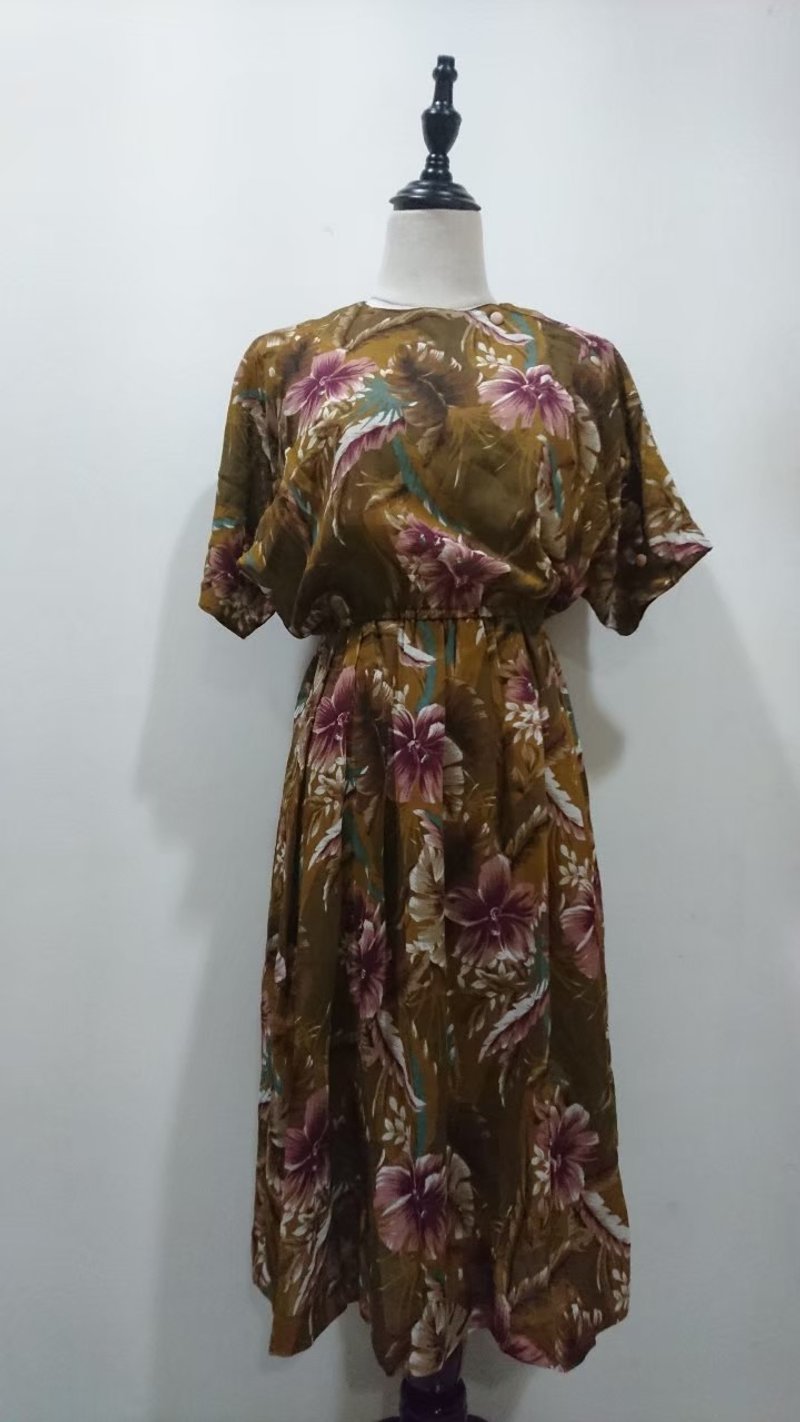 Vintage collection 大地色熱帶風情扶桑花連袖洋裝 - 洋裝/連身裙 - 聚酯纖維 咖啡色