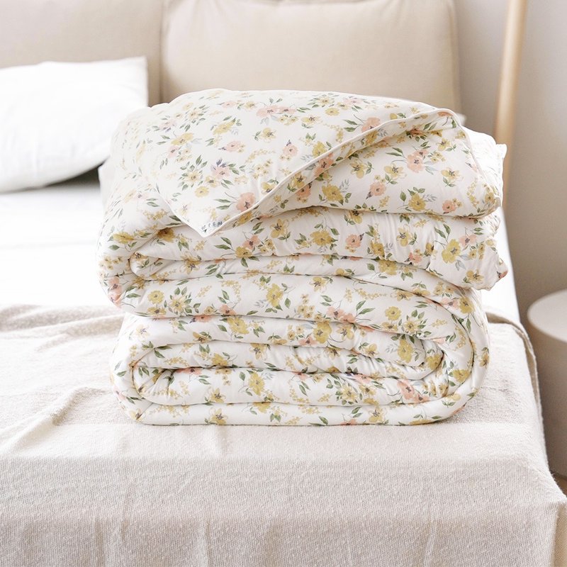 Super soft marshmallow roll quilt-5x7 feet single & 6x7 feet double/vanilla orchid tincture/two-color Korean quilt - Blankets & Throws - Polyester Red