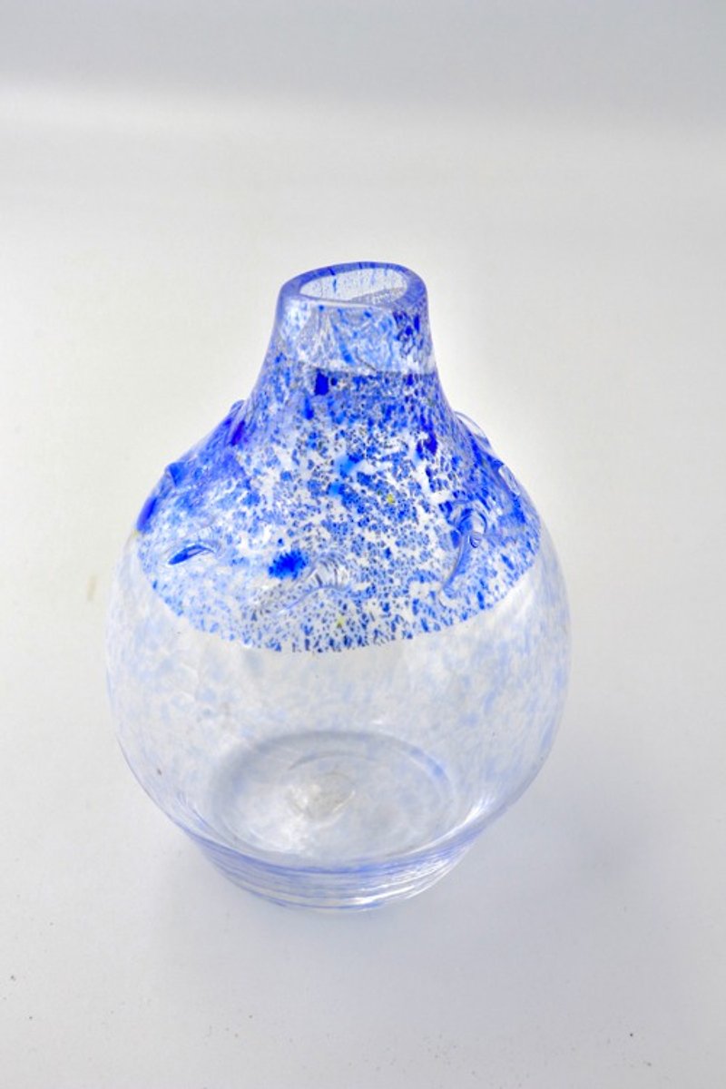 blue vase - เซรามิก - แก้ว สีน้ำเงิน