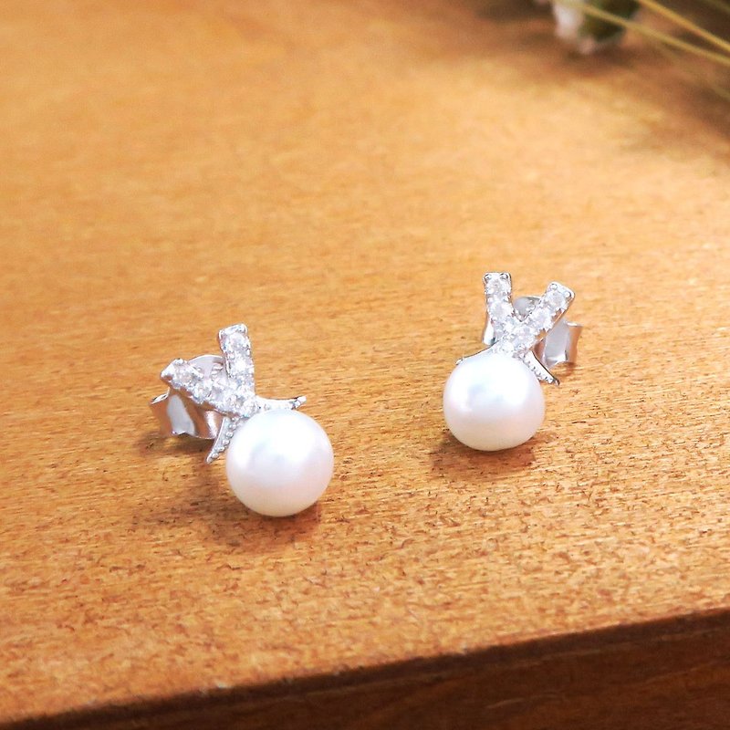 Satin pearl sterling silver earrings (white K gold models) - ต่างหู - เงินแท้ สีเงิน