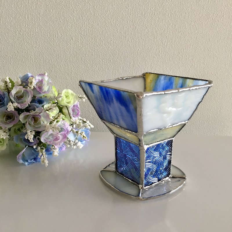 Daydream Pastel Blue White Glass Bay View - Items for Display - Glass Blue