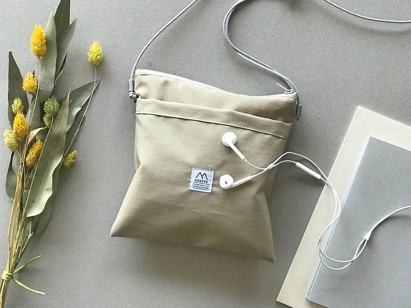LIGHT BEIGE / lightweight nylon / sakosh shoulder bag - Messenger Bags & Sling Bags - Nylon Khaki
