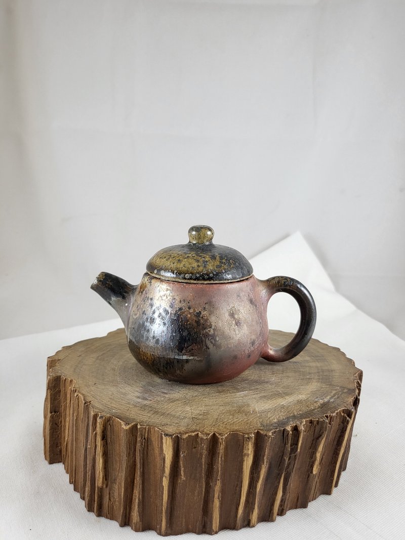 Wood fired seven-day handmade Wendan pot - Teapots & Teacups - Pottery Brown