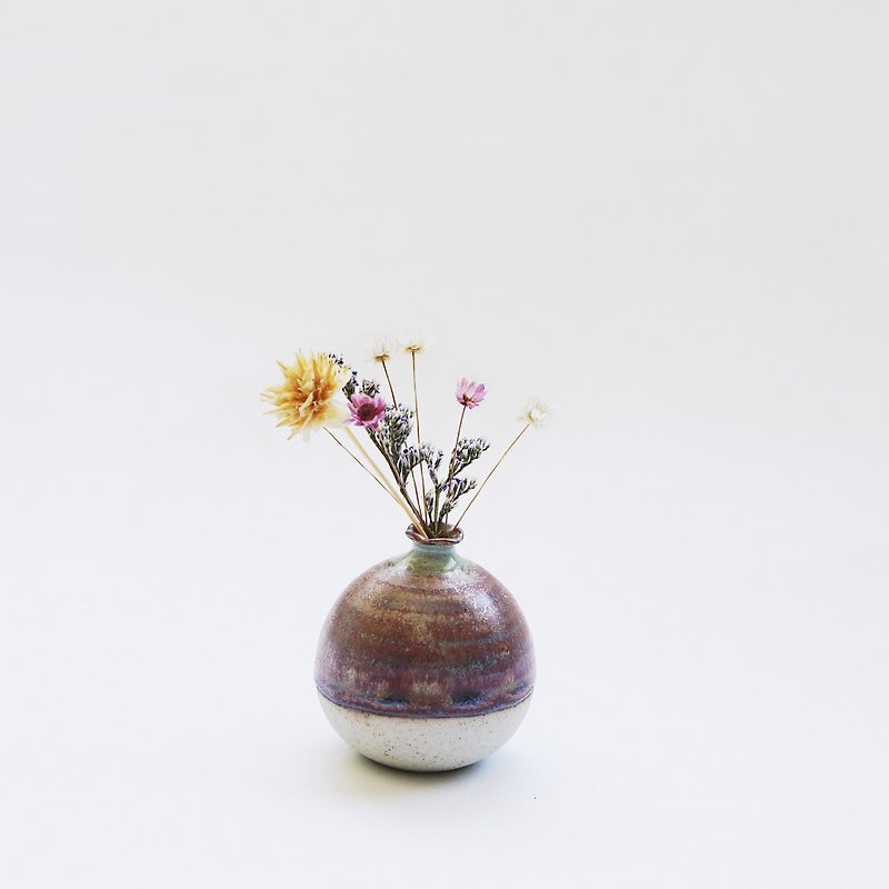 Handmade Ceramic Mini Vase - Copper Red - ตกแต่งต้นไม้ - เครื่องลายคราม สีม่วง