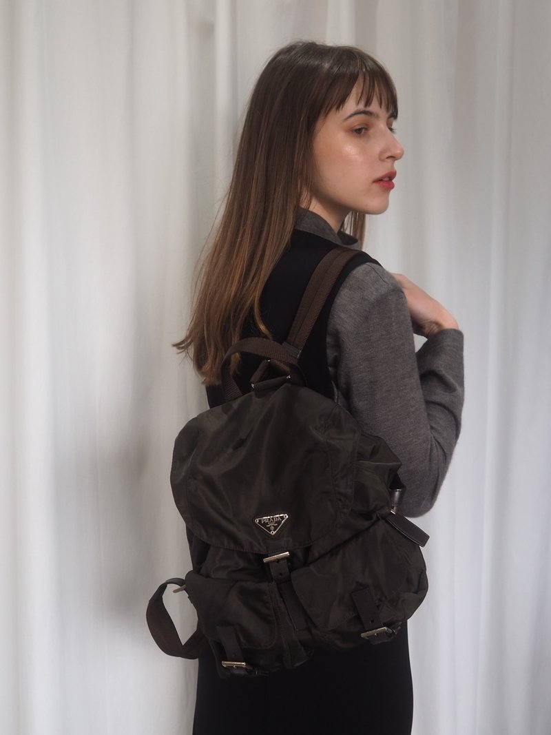 PRADA Prada nylon backpack Brown triangle logo vintage - กระเป๋าเป้สะพายหลัง - ไนลอน สีนำ้ตาล