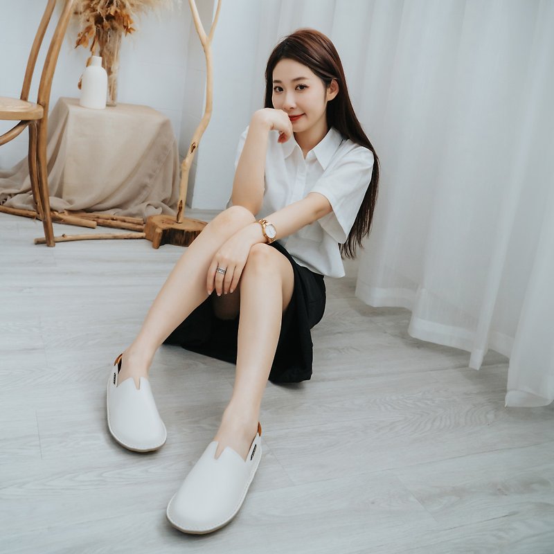 [Retro Literary Youth] MIT comfortable casual shoes. Genuine Leather. Vanilla rice white 8201 - Women's Casual Shoes - Genuine Leather White