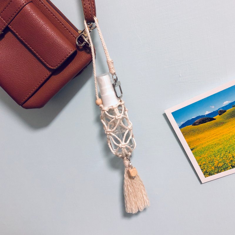 Portable Alcohol Spray Bottle Holder Set | Hand-knitted Pouch | 30ml Clear Refillable Bottle | Hanging Option | Interchangeable - กล่องเก็บของ - ผ้าฝ้าย/ผ้าลินิน ขาว