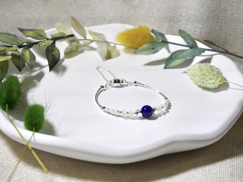 Gemstone Bracelets - Silver hand-made natural stone bracelet lapis lazuli/Sri Lanka blue moonstone/natural fresh water treasure