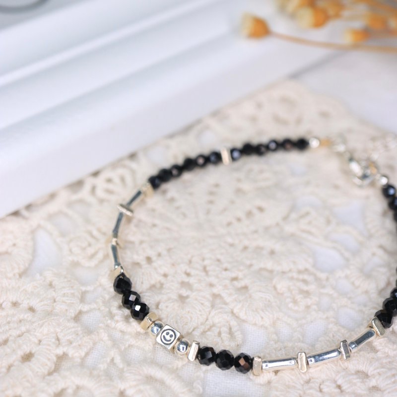 Smile Energy Bracelet 925 Silver × Black Spinel - สร้อยข้อมือ - คริสตัล 