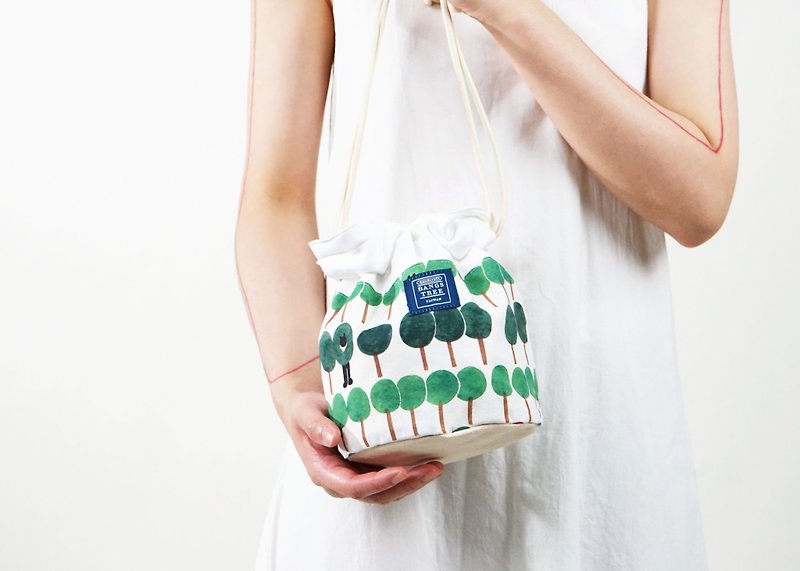 Cotton & Hemp Messenger Bags & Sling Bags Green - Taiwan Animal Series Cloth Flower - Taiwan Black Bear - Classic Bucket Bag
