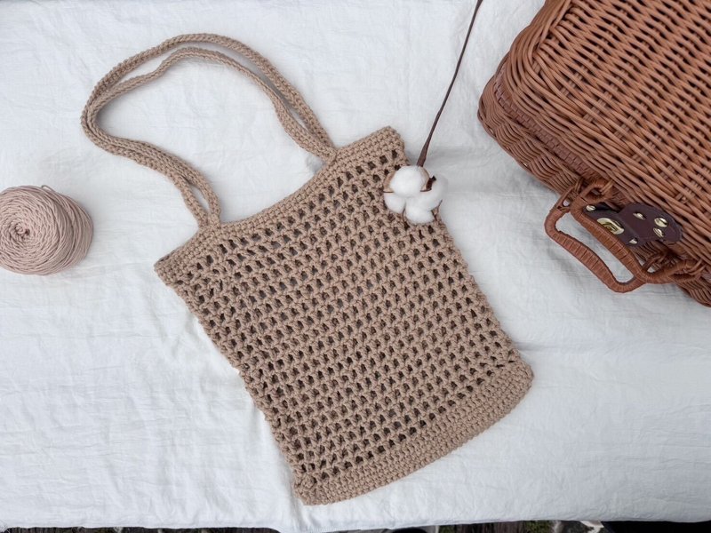 Handbag mesh bag shoulder bag woven bag carry-on bag - mesh Khaki bag - กระเป๋าถือ - ผ้าฝ้าย/ผ้าลินิน สีกากี