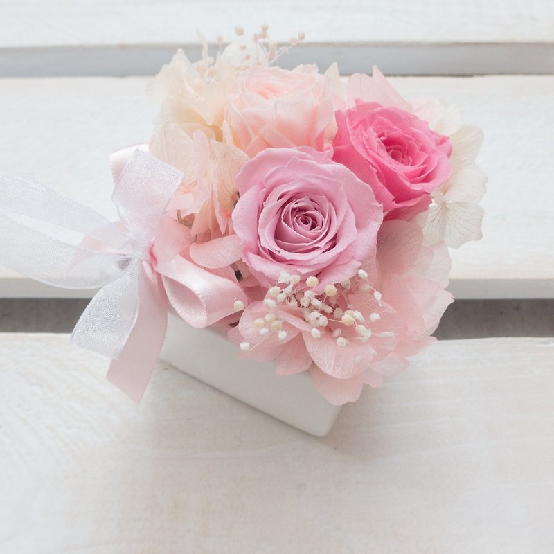You are my little sweetheart No. 4 Wedding bouquets Preserved flowers Mother’s Day Valentine’s Day roses Birthday graduation gifts - ตกแต่งต้นไม้ - พืช/ดอกไม้ สึชมพู
