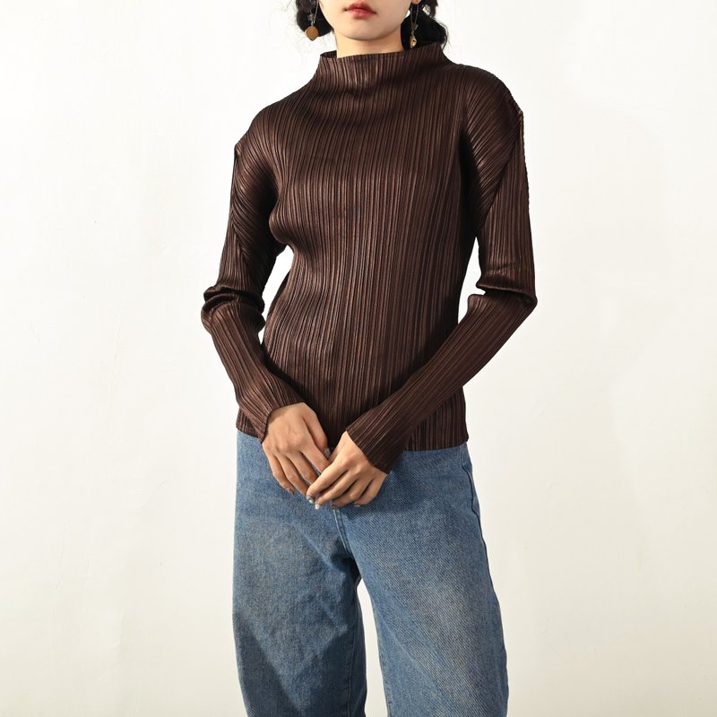 【NaSuBi Vintage】Pleated fabric solid color vintage top - Women's Tops - Other Man-Made Fibers Brown