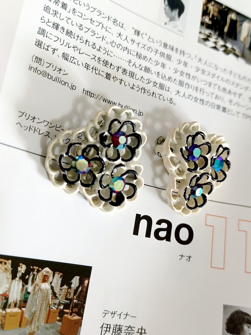 vintage jewelry 古典白琺瑯極光花卉 夾式耳環 - 耳環/耳夾/耳骨夾 - 其他金屬 