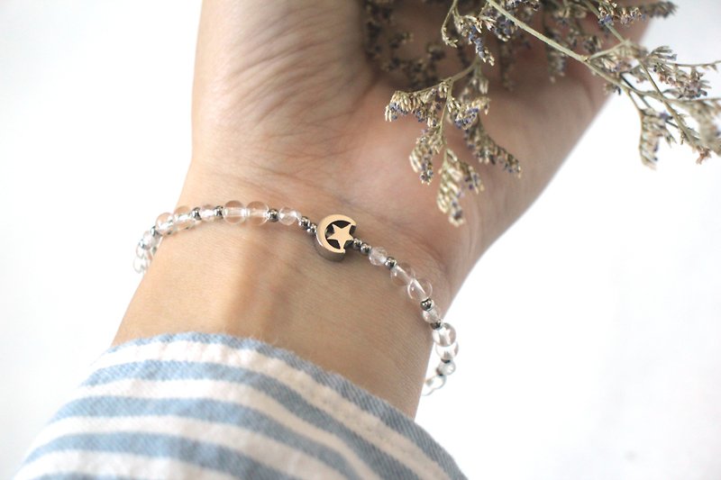 White crystal bracelet | Paired with steel ornaments | Brilliant stars and moon - Bracelets - Crystal White