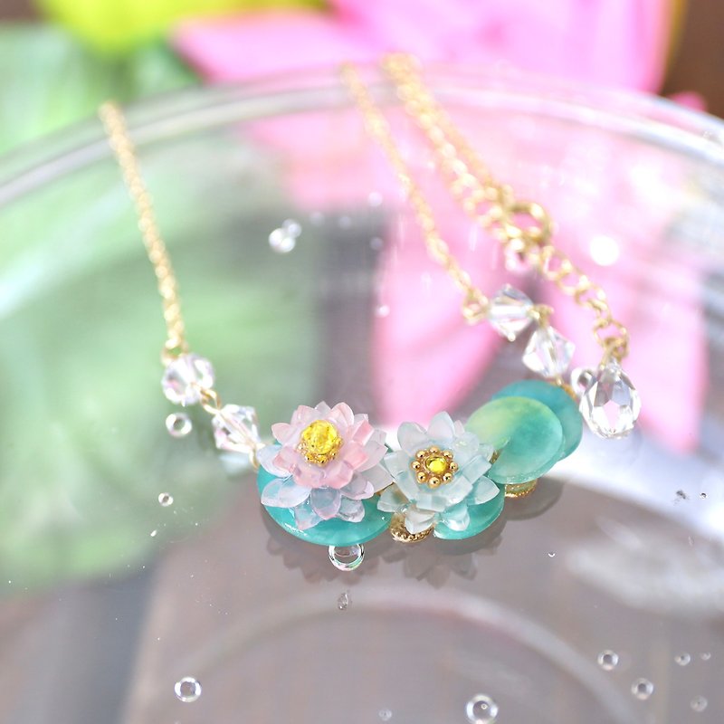 Water lily necklace pink - Necklaces - Plastic Pink