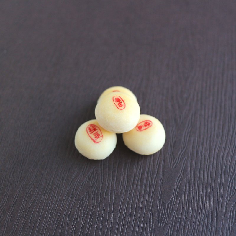 Mung bean complete uncut single earring Mid-Autumn Festival pocket Nendoroid mini simulation - Earrings & Clip-ons - Clay Orange