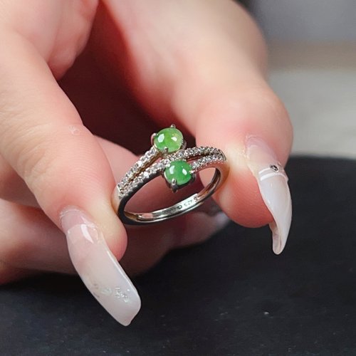 瓔珞珠寶盒 E.L.Jewelry Box 冰陽綠翡翠蛋面戒指 925純銀 | 天然緬甸玉A貨翡翠 | 送禮
