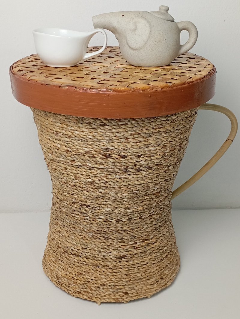 Art coffee table made of rattan Coffee cup - 餐桌/書桌 - 竹 卡其色