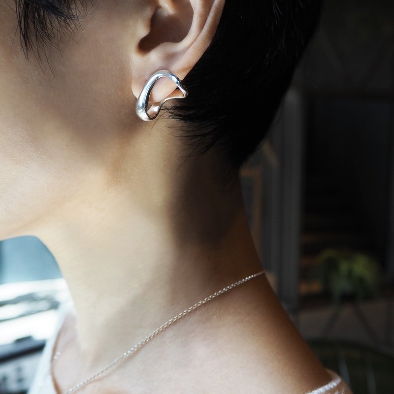 melt earring_融化耳環 強烈 誇大 個性 - 耳環/耳夾/耳骨夾 - 銀 銀色