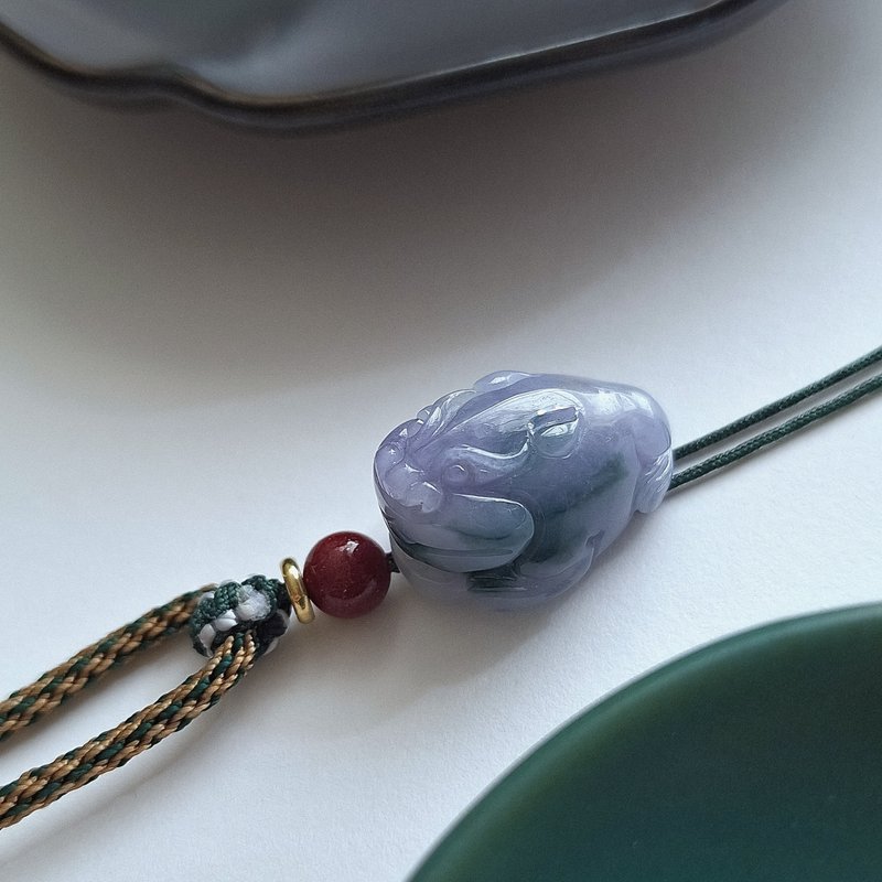 Intense purple floating flower three-legged golden toad pendant | Natural Burmese jadeite - สร้อยคอ - หยก 