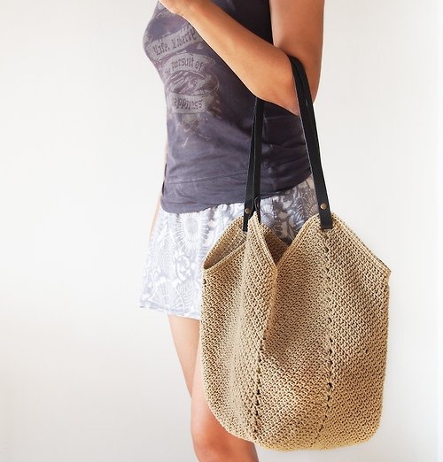 manyjoystudio Handmade Granny square crochet shopping bag natural with genuine leather strap